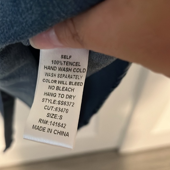 Denim dress with tie belt - Picture 5 of 5